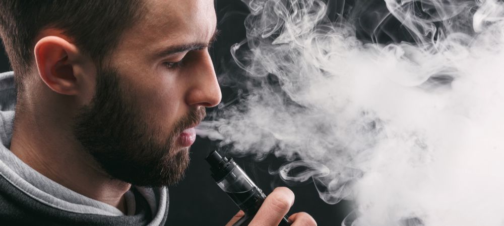 the-dangers-of-vaping-for-your-health-bay-college-lockwood-clinic